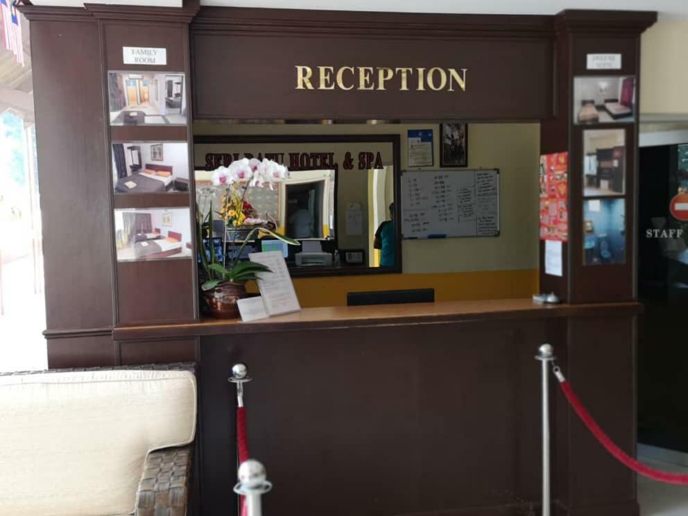 Seri Ratu Hotel & Spa 波德申 外观 照片